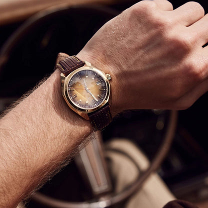 Bulova-JetStar-97B214